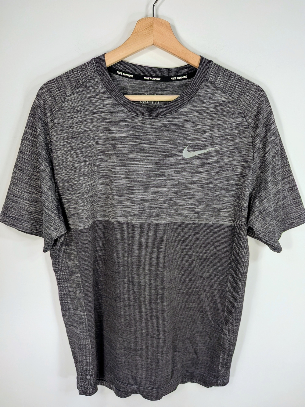 Nike Running Dri-FIT Men's Short Sleeve Shirt L Heather Gray